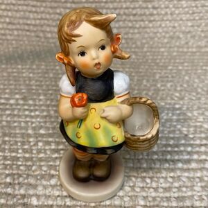 Vintage Hummel “Sister “ figurine by Goebel West Germany 98/0